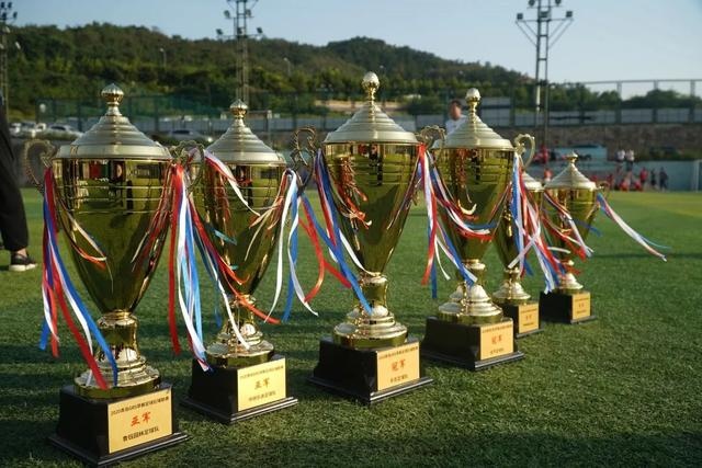 麦凯恩30分76人力克篮网 崔永熙发展联盟得3分